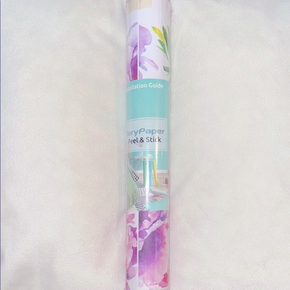 VaryPaper Purple Floral Peel & Stick Wallpaper 17.7” X 315” New in Packaging NWT - Picture 1 of 4